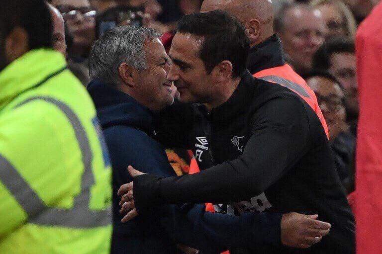 ODDSbible's tweet photo. 🗣 Mourinho: "I've got this Alexis Sanchez fella if you want to take him on loan"

🗣 Lampard: "I've seen him Jose, I don't think he's Championship class" https://t.co/meHiwF9D3E