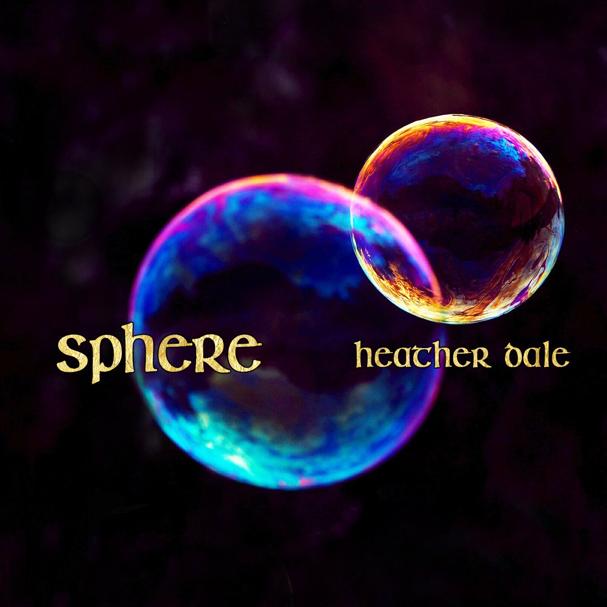 Did you know that our Shipping Elf Betsy also plays cello on "Sphere"? RELEASE THE CELLO! ow.ly/RPsC30lXSzV