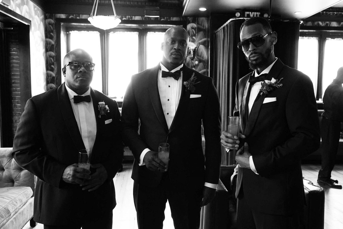 LEXercise's tweet photo. Me and my bros... On it #Groomsmen ish...
#ThePetersMardival #Wedding #Groomsman #Tuxedos #Photography #Dope #Fresh #Clean #BlackAndWhite #BlackAndWhitePhotography #Crisp #CleanedUpNice #Sharp #Suit #BowTie #Swag #Brooklyn #NYC https://t.co/uXDCYWtGXI