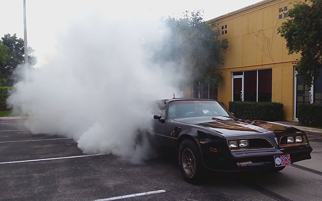 ForeverPontiac's tweet photo. In honor of #Burt, this week's #Garage Grab Thursday is Soupy's 1978 #TransAm

For more info on this #Pontiac or to add yours to our online garage, go to: https://t.co/LrSY1f090e 

#foreverpontiac #garagegrab #garagegrabthursday #pontiacpower #pontiaconly #carsofinstagram #cars https://t.co/hqvp9C0RsG