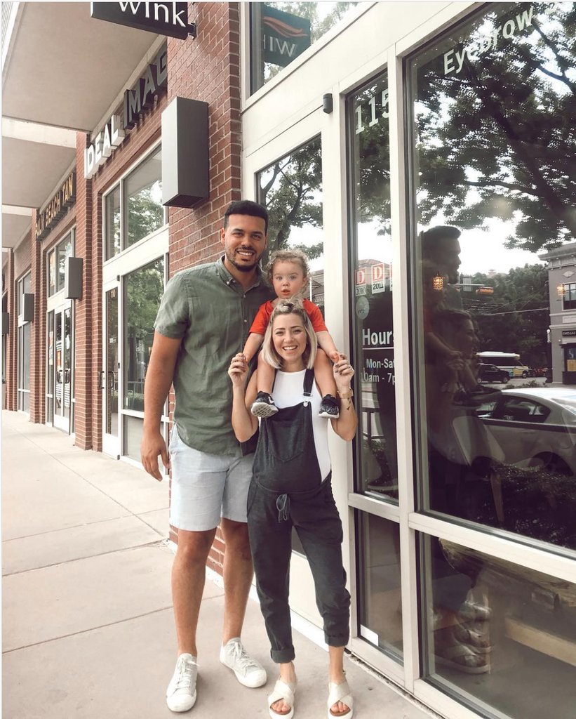 WinkThreading's tweet image. We love when @lonelson_ and her sweet family drop in to our Dallas location! 

If you love #WinkThreading, be sure to tag is in your photos or stories so we can say hi! We love getting to know our Wink Fam! 🧡🧡🧡 #threading #dallas