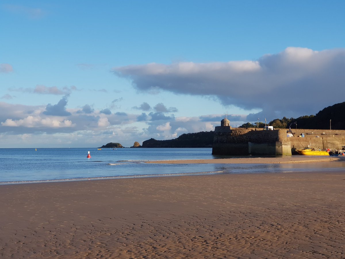 JFEditing's tweet image. Went for a quick stroll on the beach tonight, mid-edit.
@MySaundersfoot