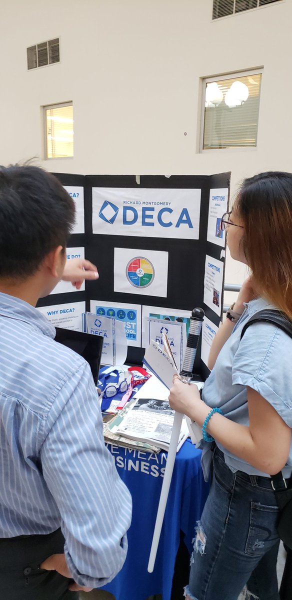 RMHS_DECA's tweet photo. We had an awesome time promoting DECA during the club fair and BTSN... thank you to everyone who signed up! https://t.co/TprdOZLrzQ