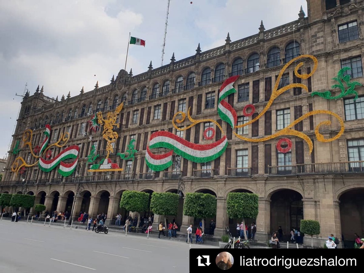 turismocdmx's tweet photo. Zócalo Capitalino. #CDMX.
•••
📸 IG: liatrodriguezshalom https://t.co/ypnjXEfjPJ
