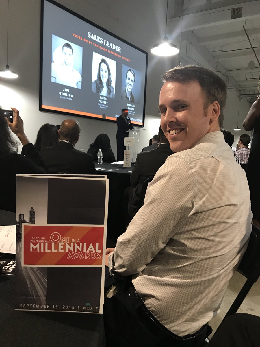 nqhogg's tweet photo. Look who won sales leader of the year! We’re now an award winning sales TEAM @PrimeRevenue @TAGYoungPros #OneInAMillennial @TAGthink https://t.co/K20aZdS7XS