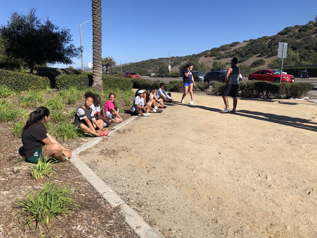cristinadezz's tweet photo. It’s a hot one but these kids are still out here putting in the miles! Proud of them!! #CPXC #HUPHUP https://t.co/8q6cLZmqCI