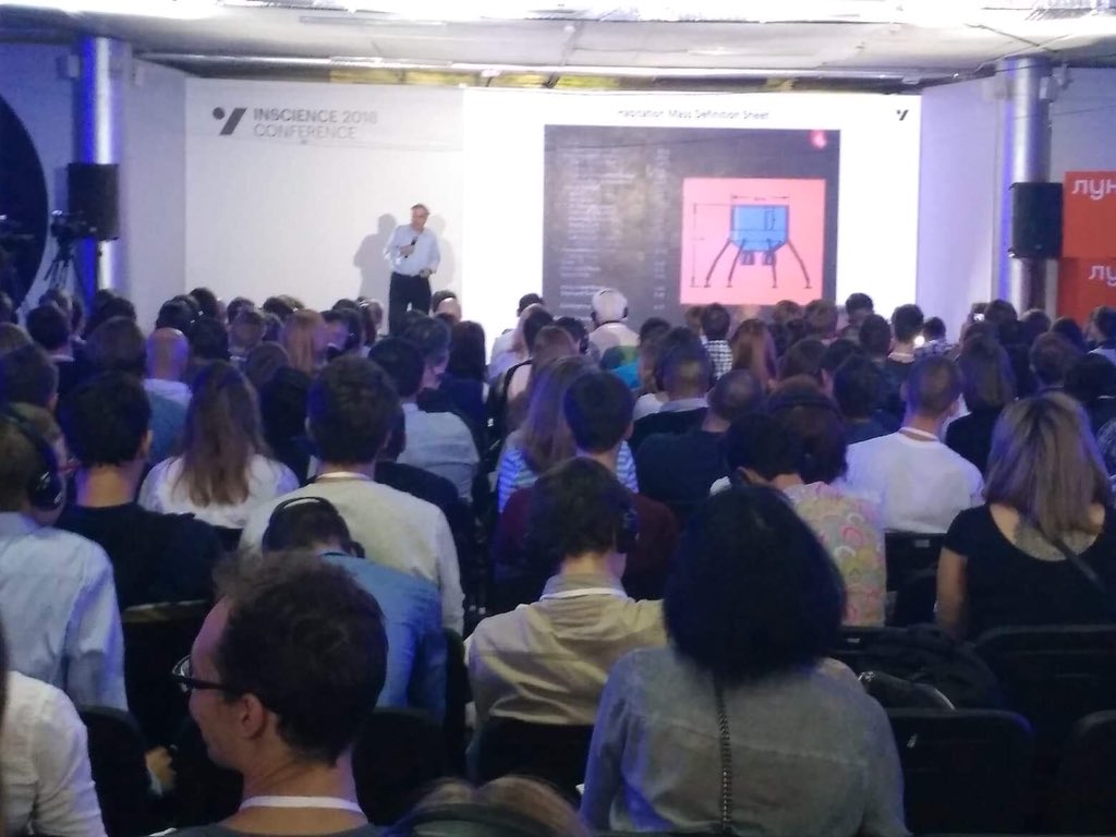 robert_zubrin's tweet image. I gave my #Mars talk today to an enthusiastic audience of about 500 at the #InScience convention in #Kyiv today. The event was a resounding success.
Shown here: my talk, group photo of the speakers, interview with Ukrainian TV. #Science #Space #Ukraine