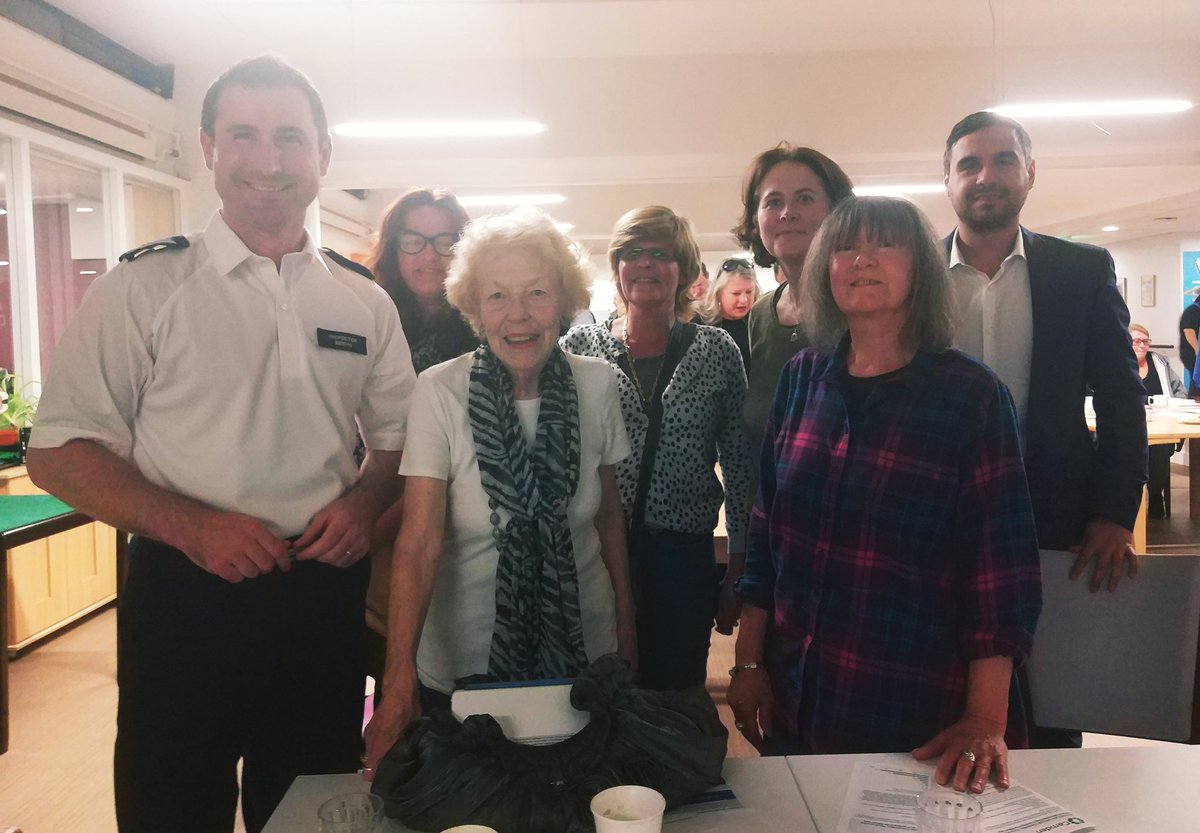 We've finished our public meeting and the main issue was lack of ownership on the #Brent #Camden border.

A hard border just doesn't work on the #Kilburn High Road. We need a soft border and a team that knows no boundaries. 

Negotiations will start soon.