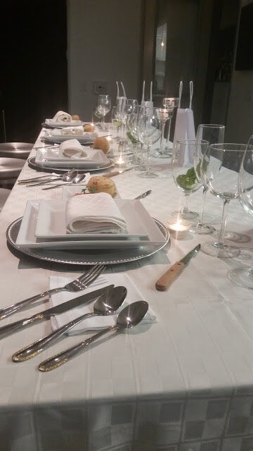 ChefMumsie's tweet photo. Chef Mumsie Table Scape https://t.co/CcwwuC8sBp