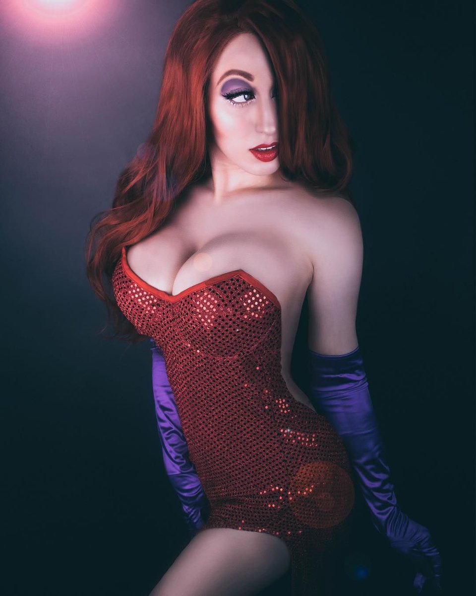 Fantastic Holli Would and Jessica Rabbit cosplay ..Cosplayers Instagram: @l...