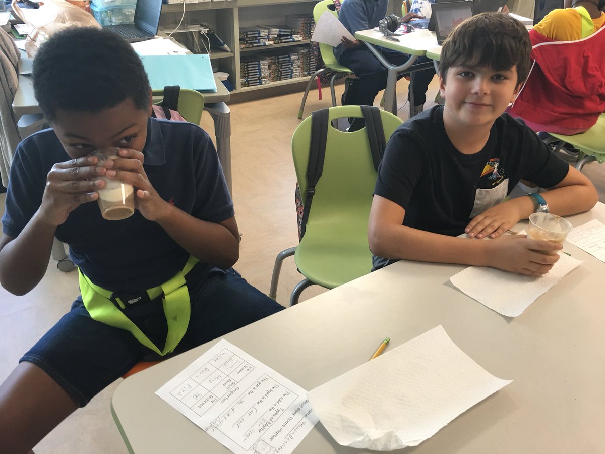 MrsQuadagnoTCS's tweet image. How can I not post these pics? They are the best! #5thLearning #TCSscience #RootBeerFloatLab