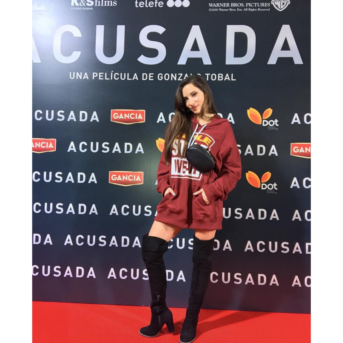 MundoFamososOk's tweet photo. Magui Bravi, Kevsho, Agustín Sullivan y Nai Awada en el avant premiere de #Acusada https://t.co/1USvaclPzN