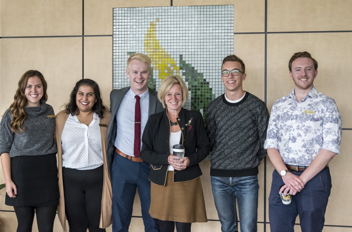 Thanks <a href="/RachelNotley/">Rachel Notley</a> for stopping by @ualbertaSU today! Thrilled by <a href="/YourAlberta/">Alberta Government</a> announcement in regards to new tech seats here <a href="/UAlberta/">University of Alberta</a> #ualberta #abpse #ableg