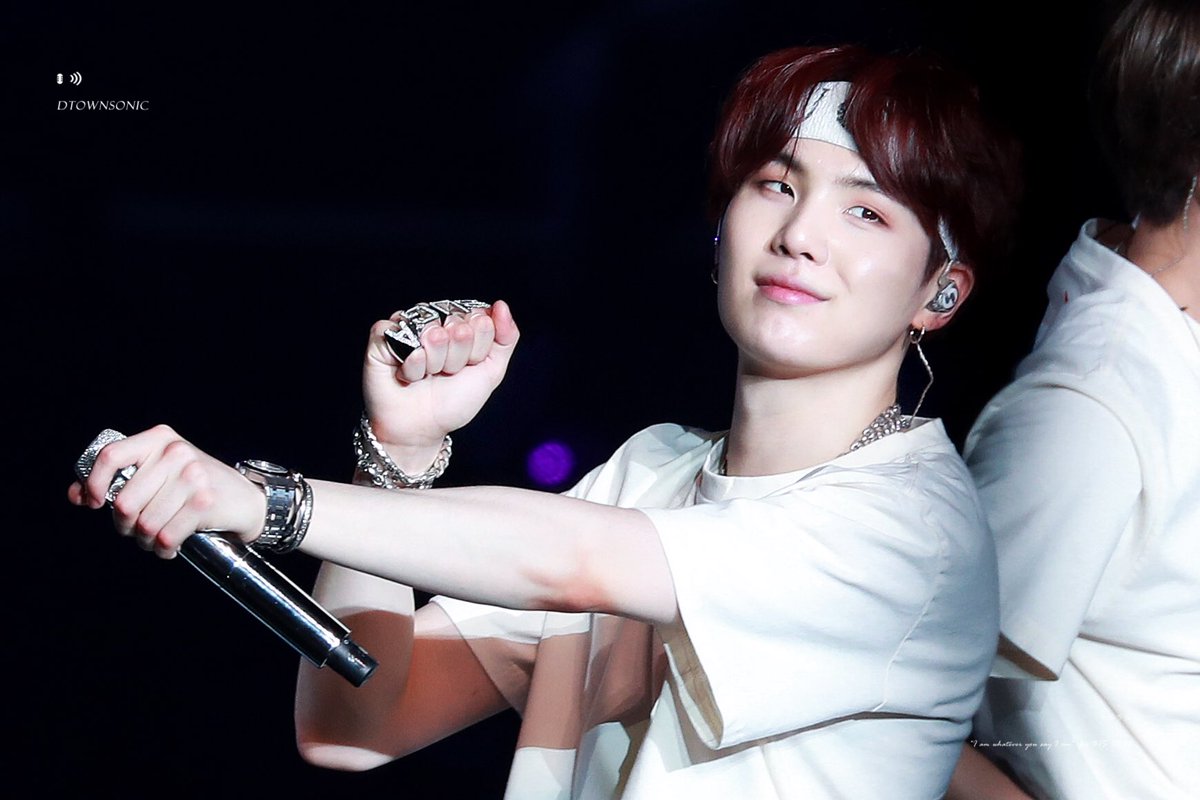 dtownsonic_suga's tweet photo. #SUGA #슈가 #BTS⁠⁠⁠⁠⁠ ⁠⁠⁠⁠⁠⁠⁠⁠⁠⁠⁠⁠⁠⁠#방탄소년단 
#민윤기 #AgustD 
180912
@BTS_twt https://t.co/9kR9KhUTAg