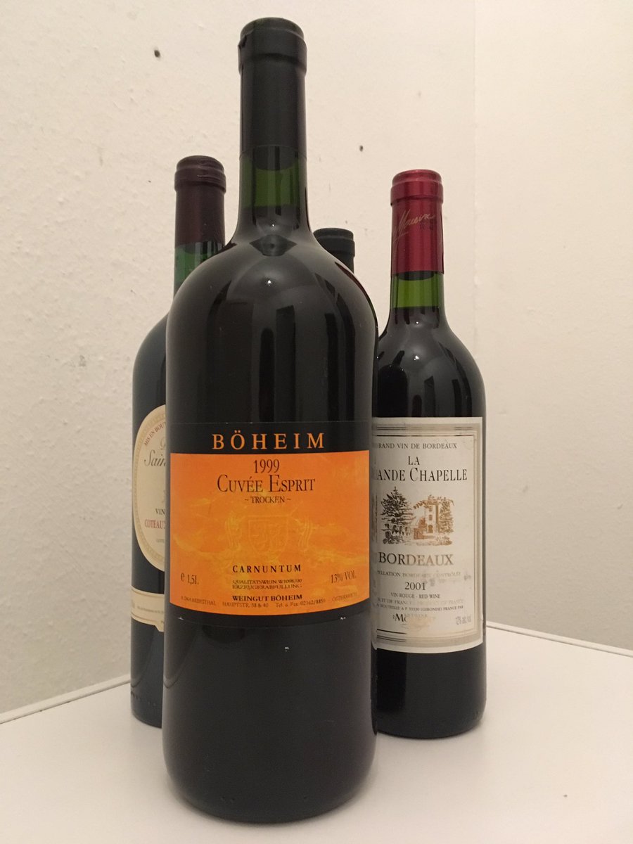 some_fidelity's tweet photo. Wenn der Umzug lange vergessene Schätze freilegt... #weintweet https://t.co/ibsqWrXhMv