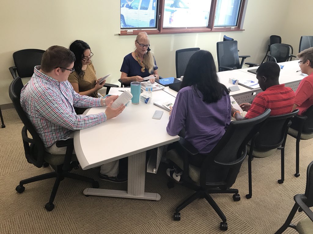 CapsGlobal's tweet image. Today was a win-win for businesses and education. #clientprojects @scccaps