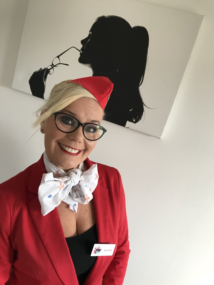 ShonetteBason's tweet photo. When I do our #selfhelpcomedy show show, it makes me excited like when I teach. #excited #EducationMatters #personalgrowth https://t.co/rNyrRi6LOl