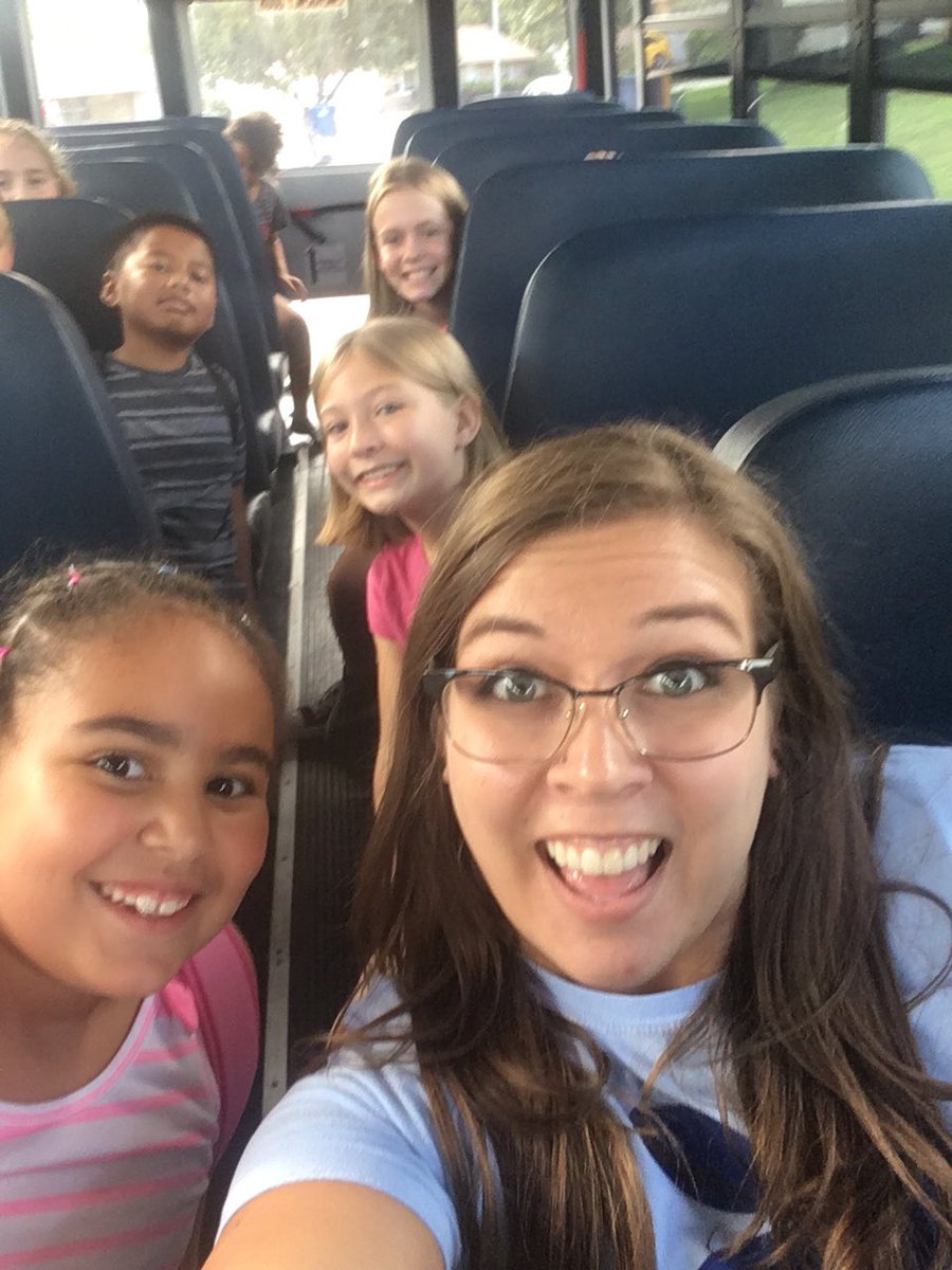 OdeenTeach's tweet photo. Riding home with my Pink Bus crew! #ridetheroute #teachersonthebus #knowyourneighborhood #lwpawpride https://t.co/HTgh2E9IoQ