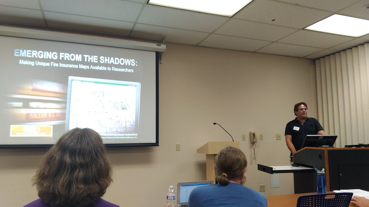 wamlrobot's tweet photo. David Hodnefield, of @HistoricalInfo1, highlights the work being done to digitize fire insurance maps. #waml2018 #maps #cartography #fimo https://t.co/cc2LjPRzcq