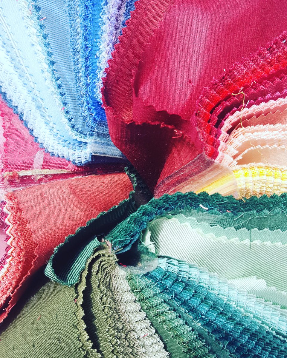 Sometimes we're invited to participate in public programs; other times we facilitate #creativereuse projects for private happenings. Today we're prepping for an #invitationonly art experience.  #reusegotmethinking #reusesanantonio #getyourreuseon #reuseart #sanantonioart