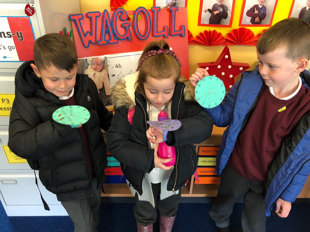 CraigmarlochB4's tweet photo. This lot planned their daily activities using our slightly oversized watches 🤣 #working925 #learning923 hope it worked and they are all in bed early tonight! 😉 https://t.co/lJNmyfhffB