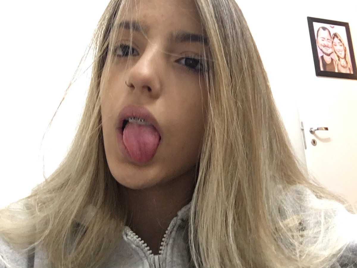 skyforjoao's tweet photo. ate hj eu nn superei eu loirassa #MPN #JoãoGuilherme https://t.co/IUbrwRIFR4