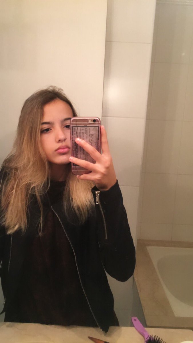 skyforjoao's tweet photo. ate hj eu nn superei eu loirassa #MPN #JoãoGuilherme https://t.co/IUbrwRIFR4