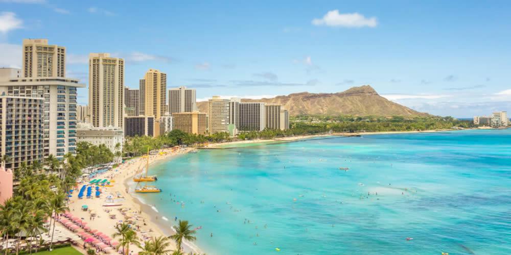 BroadbandSearch's tweet photo. How does #Hawaii get broadband? Hawaiian Telecom Internet and other providers on the island are leading the charge when it comes to implementing statewide fiber #internet and free public Wi-Fi. Here's how the islands are getting internet.

https://t.co/5tQQ28A18M https://t.co/kl3uqUTNMO