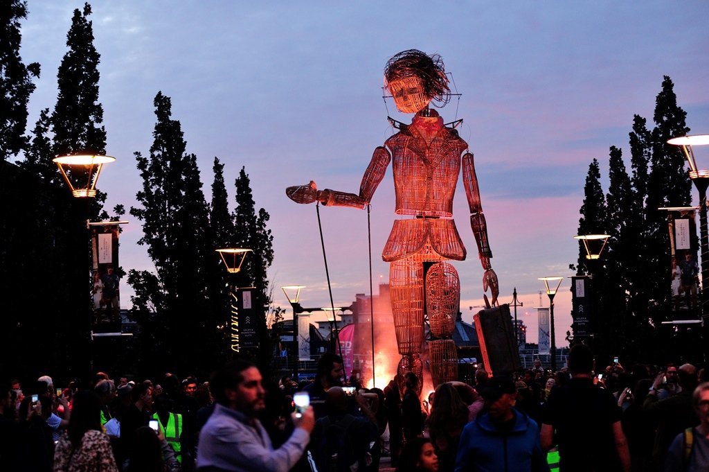 Revoluton tweet media