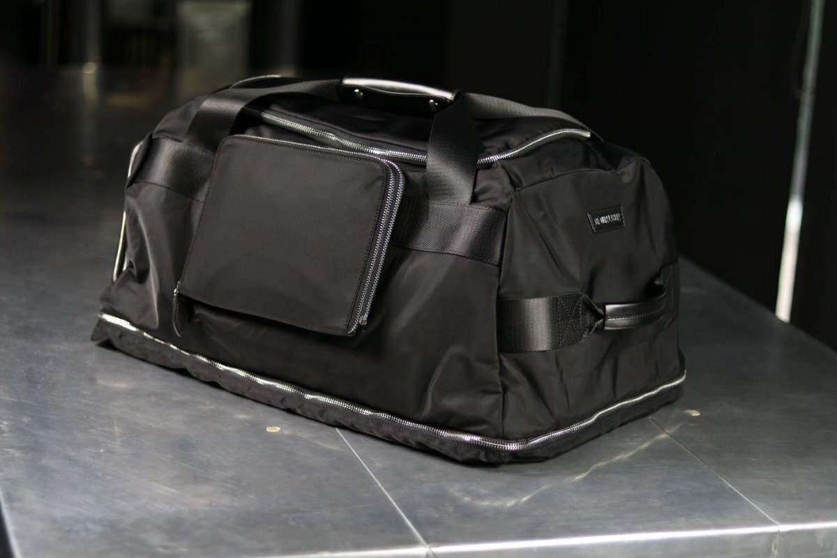 OfOurLabor's tweet photo. IMPEL Duffel Bags: Nothing over the top, just up to date. Not something with just looks, but a mixture of purpose and style.  https://t.co/7rpM3jkE6G #travel #travelgear #design #backpack #everydaycarry #outdoorlife #carryonbag #kickstarter https://t.co/wJypYNU3le