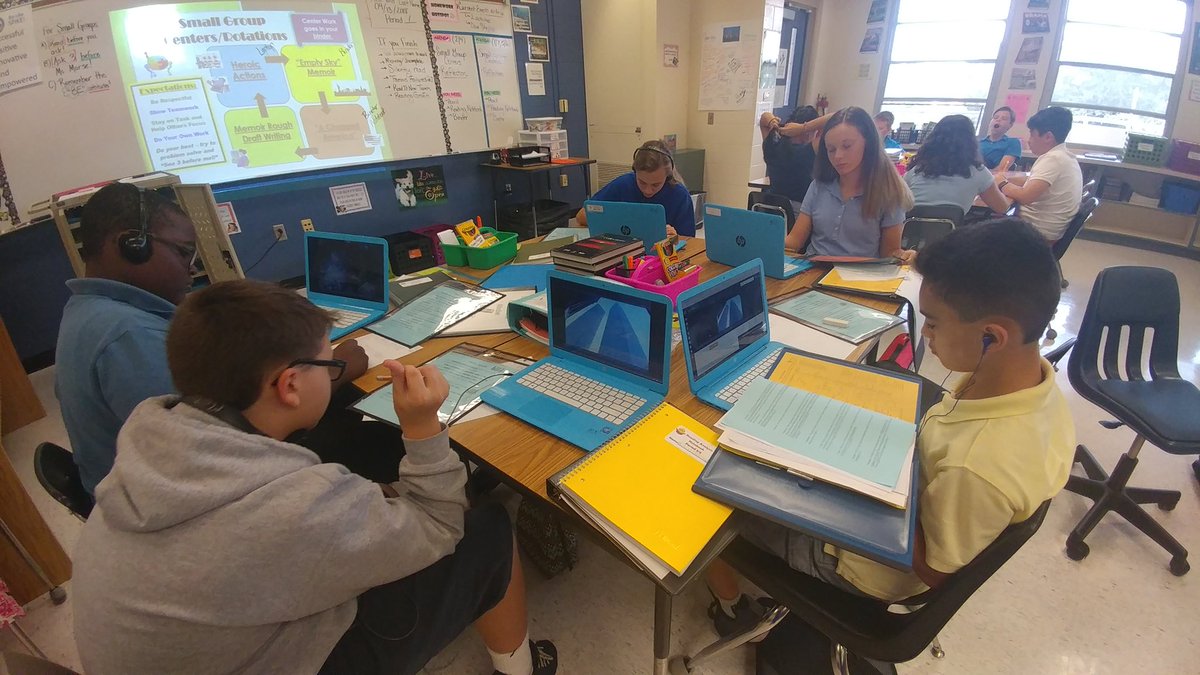 MsEMorse's tweet image. Using @DiscoveryEd to learn more about the heroic actions shown on September 11th. Interesting insights and analysis! 🔎💻🇺🇸 @oms_bulldogs @CCPS_SecELA #NeverForget #HeroicActions