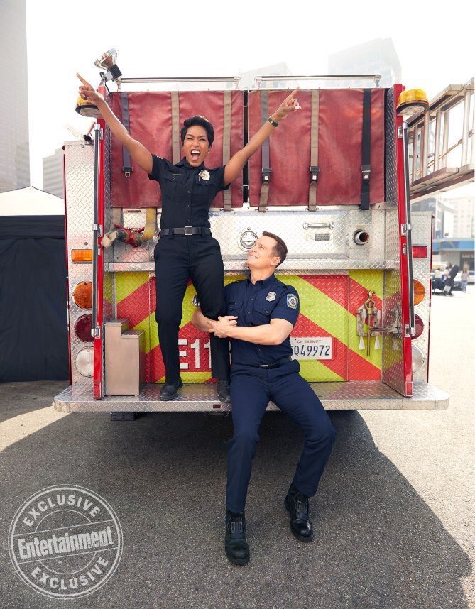 911NewsUpdates's tweet image. Angela Bassett, Peter Krause, Kenneth Choi, Oliver Stark, and Aisha Hinds for Entertainment Weekly. #911onFOX