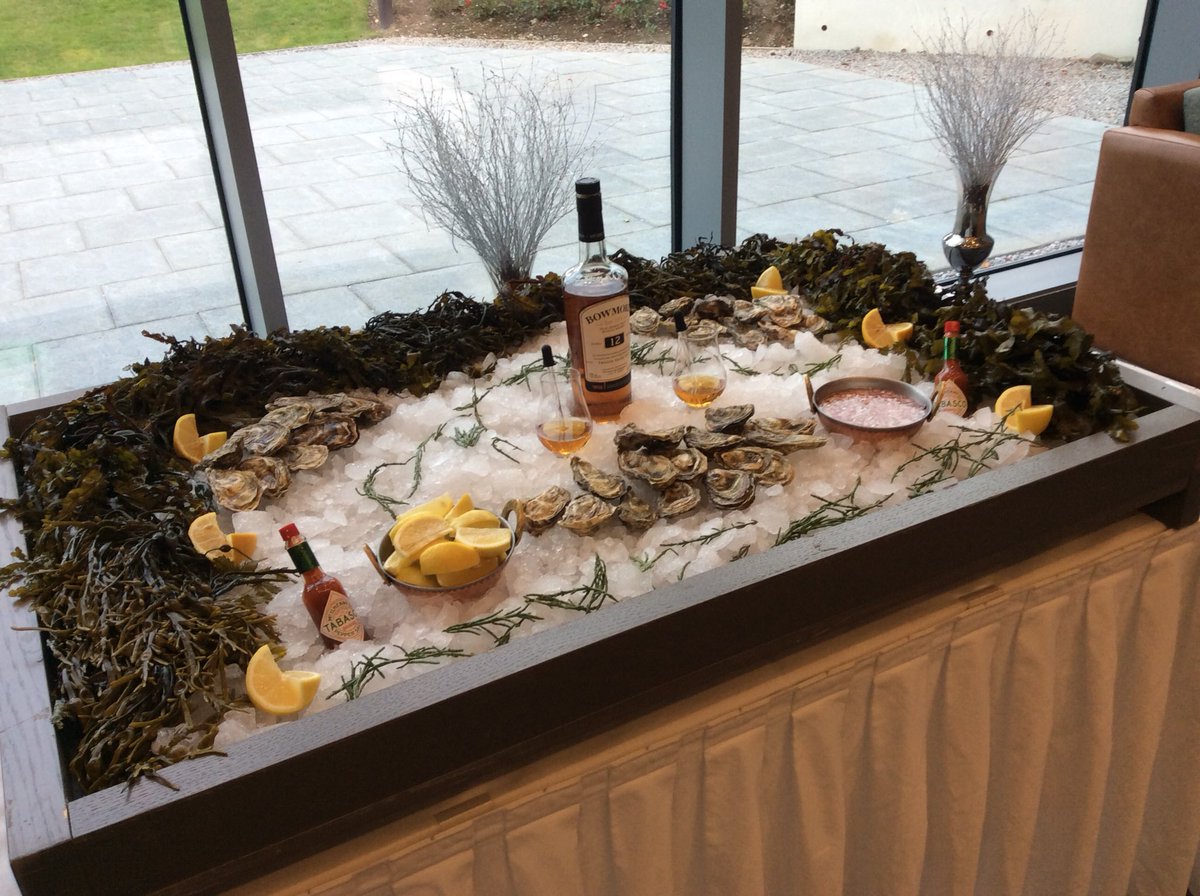 AMAZING....  #oysters on ice tonight at #work <a href="/themeldrum/">Meldrum House</a> with many accompaniments including <a href="/bowmore/">Bowmore Whisky</a> #stunning #lovemyjob I hope <a href="/jwilliamschef/">John Williams</a> <a href="/GordonRamsay/">Gordon Ramsay</a> &amp; <a href="/chorley_fm/">John Kelly</a> approve eah <a href="/fredsirieix1/">Fred Sirieix</a>