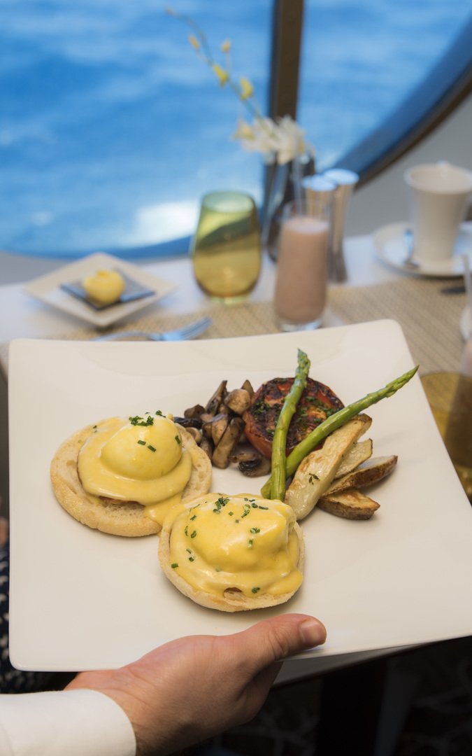 CelebrityCruise's tweet photo. Luminae – serving our suite guests globally-inspired dishes for breakfast, lunch, and dinner.
Live every month like it’s #SuiteSeptember: https://t.co/2iDu62VuWe https://t.co/WBToaYB9v3