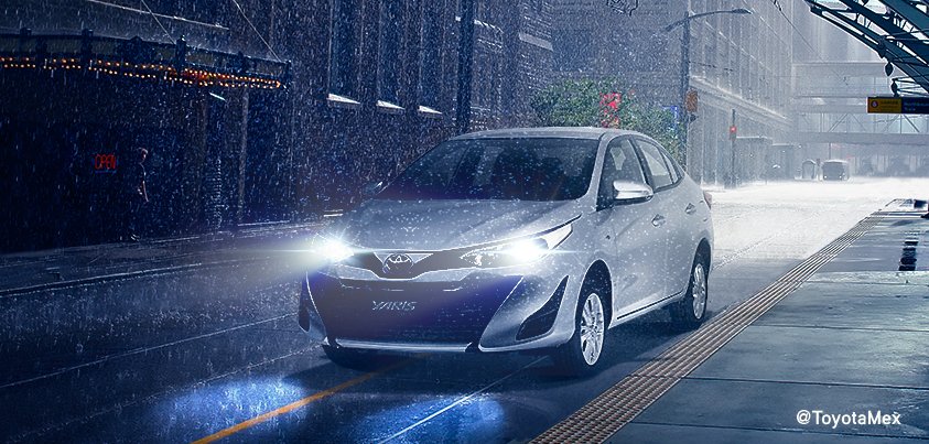 Nada impedirá que sigas tu camino. #YarisSedán te acompaña. 🚗 😎