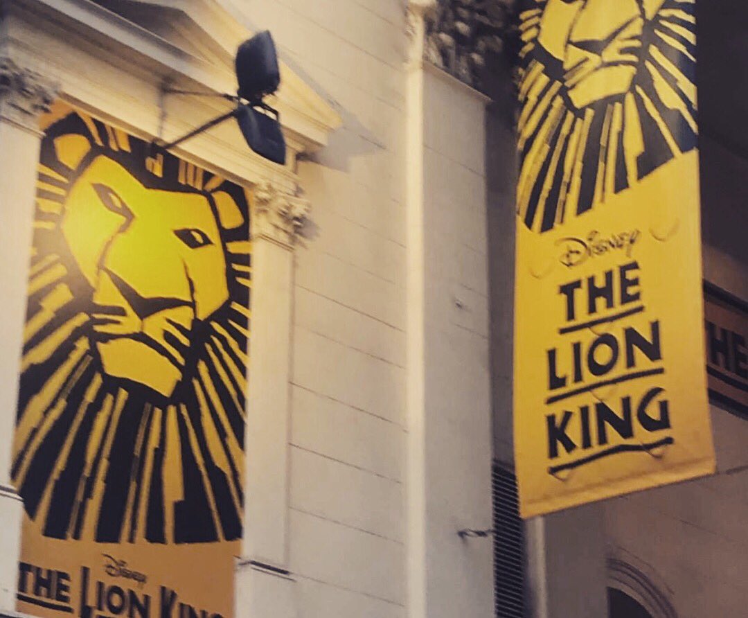 JGDance_Bas's tweet photo. JG family trip to London to see the amazing ‘Lion King’! Hakuna Matata! 🎵xxx #jgfamily #jgdance #hakunamatata #lionking #westend https://t.co/FtNpNxT3ZJ