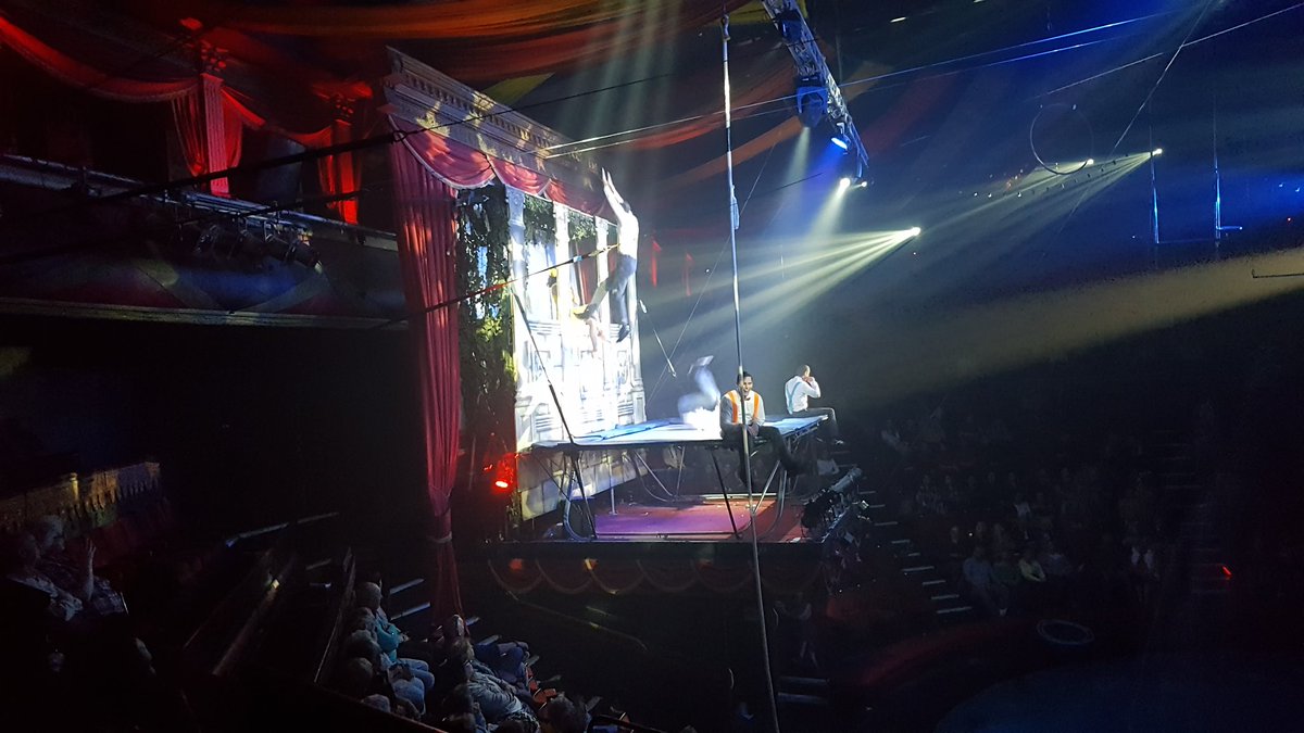 2mexicans's tweet photo. @hippodromeGY Unbelievable Summer Spectacular Circus Show well done all gripping from start to finish,with thrills &amp; laughter for all ages plus lightning &amp; sound was on point, a fantastically fantastic production! Can't wait to see your Christmas Circus Show! https://t.co/4pODMd5YnL
