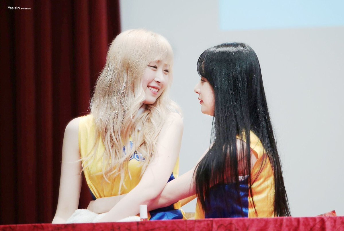 seolapics's tweet photo. Happy birthday to Seola's favorite girl, beautiful peach princess, Soobin! 💟🍑 Uri powerful main vocal with the most angelic smile!💟 You are so important and precious to us! I wish you all the happiness. I hope you have an amazing day always! 🍑💟 #HappySoobinDay https://t.co/ixrTs2AfNu