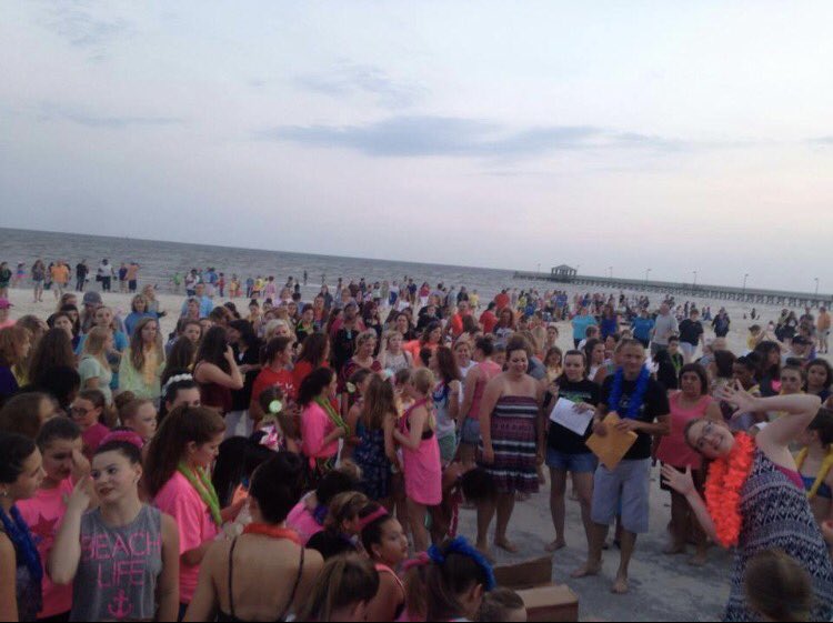 A little #TBT to one of our NYLA Nationals' beach parties. #nyladance #nyladancecomp #nyladancecompetition