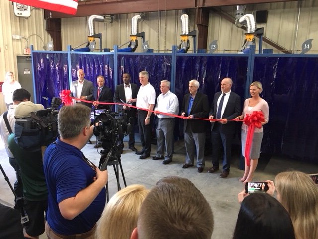 almabryanths's tweet photo. The ribbon was officially cut today on the Alma Bryant High School and Ingalls Shipbuilding Talent Development Lab. A huge thank you to Ingalls for their partnership. https://t.co/OU6XkFcw5Q