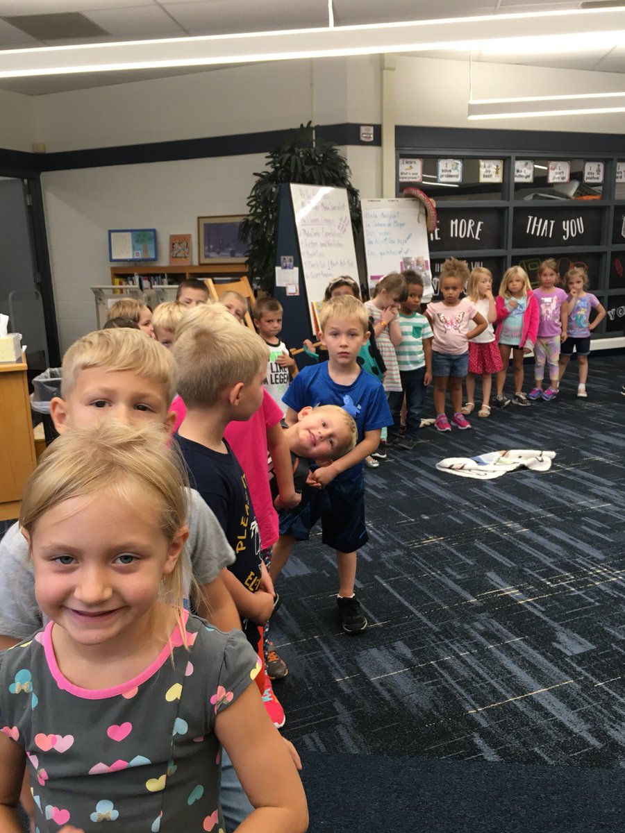 kmeyerlibrarian's tweet photo. Mrs. Marion’s K Ss make a fantastic line in MC before I had a chance to turn around! #PRLearn #SASCompass https://t.co/Zc9dKMnt7V
