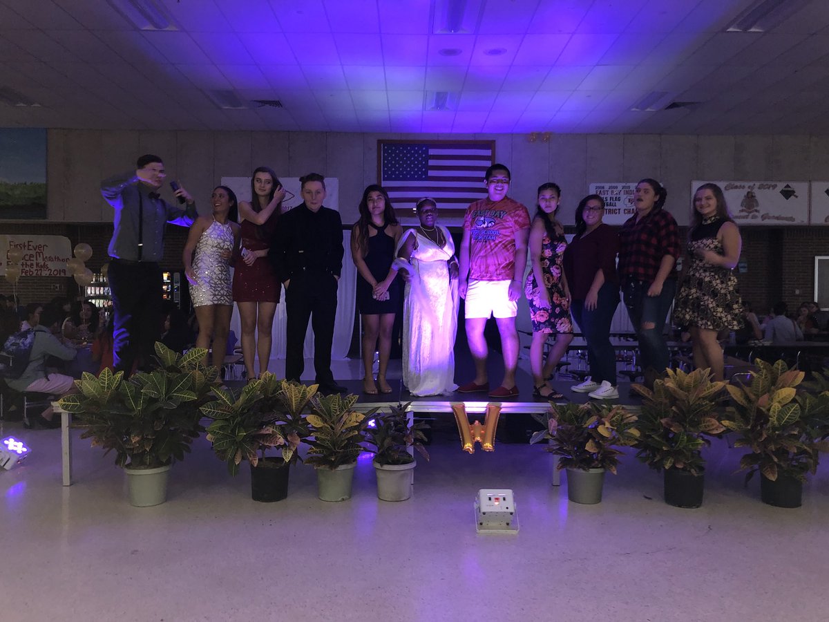 Some outfits from todays homecoming fashion show !