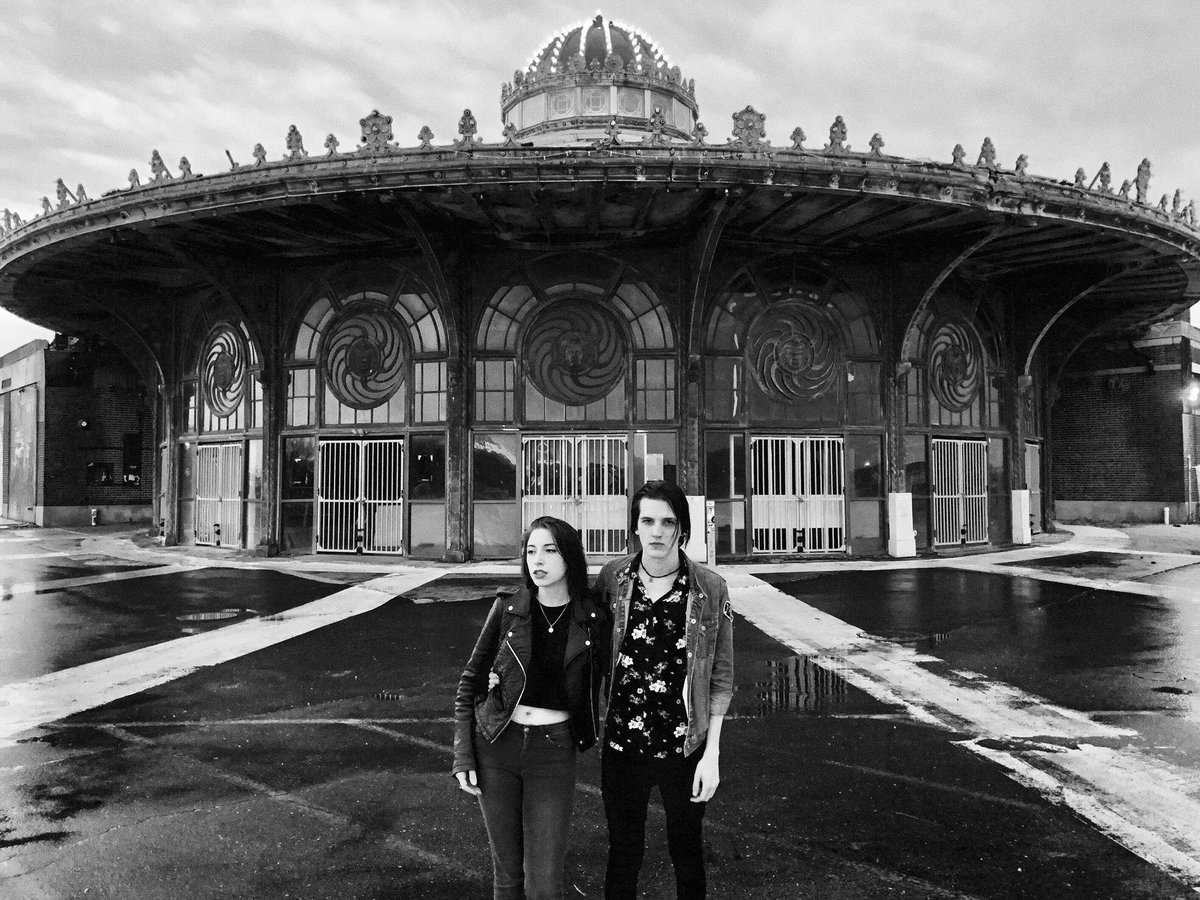 TerryMatlin's tweet image. THROWBACK: Her &amp;amp; Him (Romeos of the Carousel) // ROMEOS: REWORKS by #bloodhype streaming now, ft. #liveversion &amp;amp; #remixes by @etnikhh @daniel_graves of #aestheticperfection + #deorbiting // I directed video for original version ft. @BretVonDehl // LINK IN BIO!!!