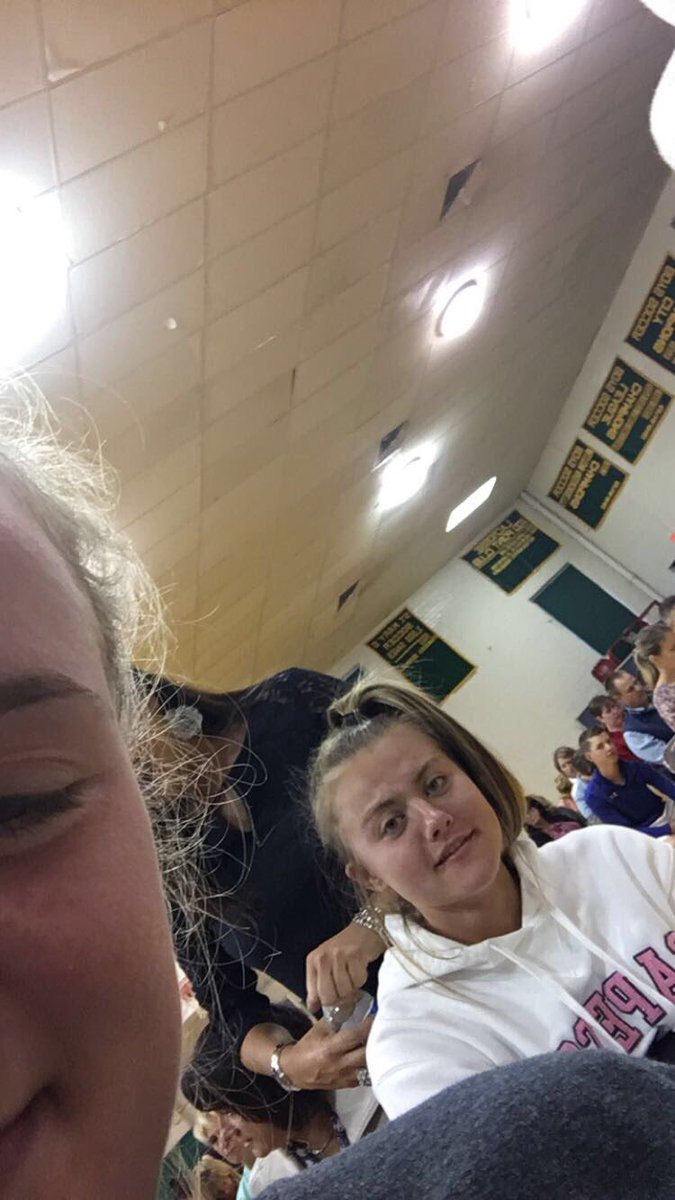 mckenziekiltoni's tweet photo. Happy birthday to my one true sis!!! I love you so much Macker😘😘🤪I hope you enjoyed your day and it felt as special for you as it did for me bc one of my besties was born today!! #zeeke #nexttome https://t.co/yGVUjkdDa8