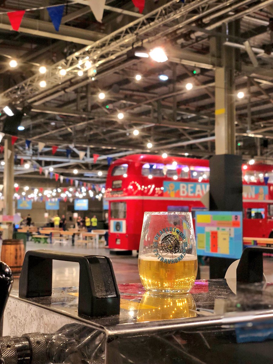 HawksheadBrewer's tweet photo. A week has passed & the dust has settled!
Wanna throw a massive shout out to @BeavertownBeer for once again smashing a truly wonderful, inclusive and friendly beer fest #beaverex18
We poured beer, made friends, caught up with old ones and even met a dinosaur! https://t.co/ZNBkt1RFpq