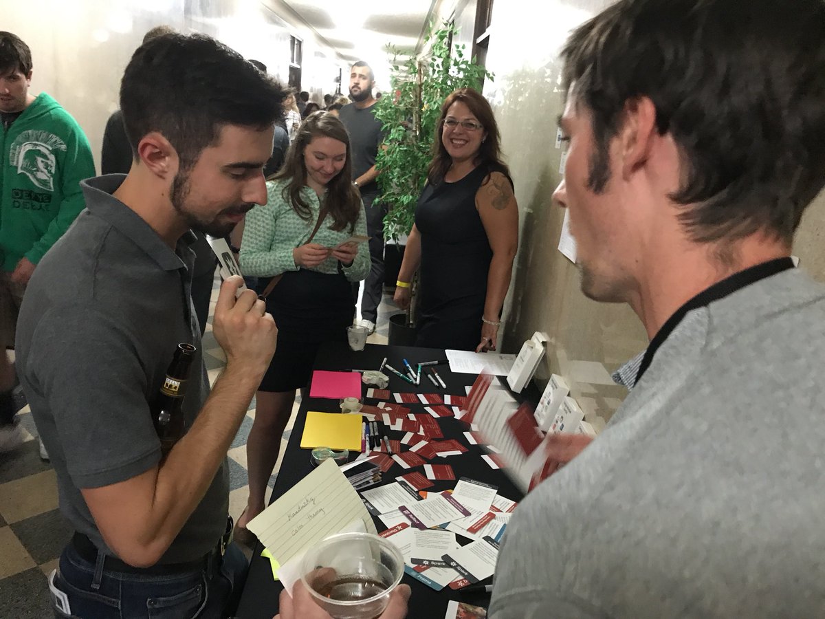 inglobaldesign's tweet photo. At Drinks x Design: What are you curious about? #detroitMoD2018 #designthinking @designcoredet https://t.co/EDTy70tlVP