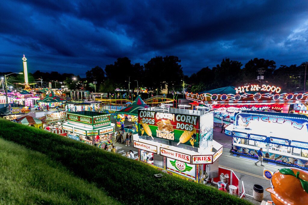 Great time hosting STEM night at the TN Valley Fair Tuesday!  We recruited several families to come back for this weekend’s competition, and discussed drive trains and game strategy with others. Hope to see you there! :) <a href="/TNValleyFair/">Tennessee Valley Fair</a> #FIRSTRobotics #farraguthighschool