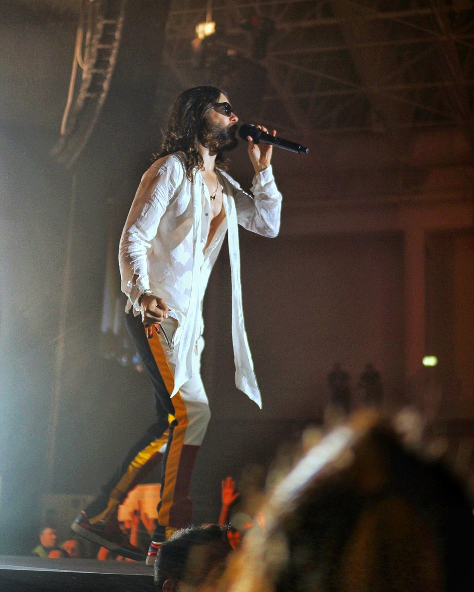 abejonejabzz's tweet photo. @30SECONDSTOMARS @JaredLeto @ShannonLeto two nights I will never forget. Thanks for all the great moments and hope to see you again in Europe (hopefully soon) ❤️❤️ #Bilbao #Cubec #ForumBraga #30secondstomars https://t.co/U7r0utk40k