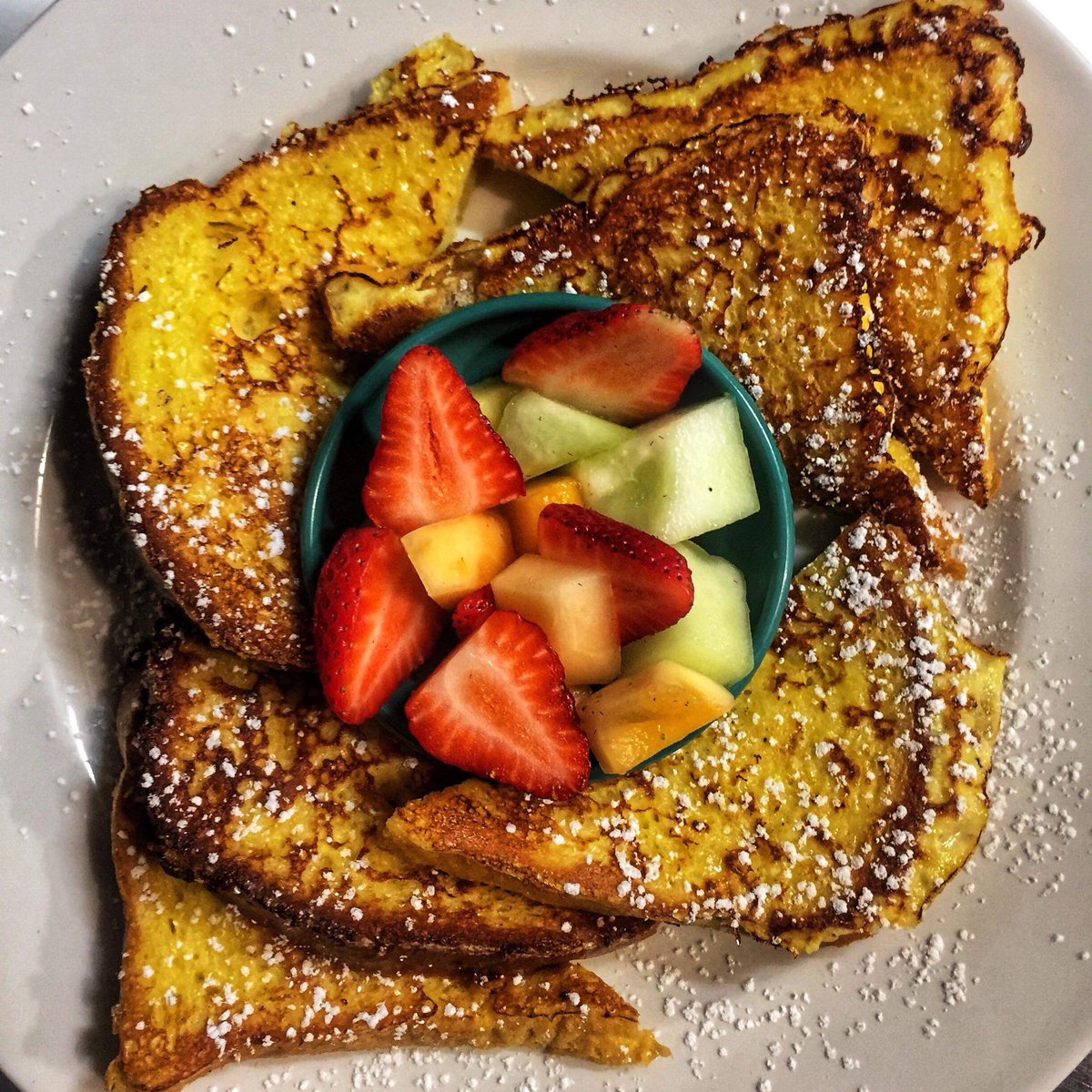 wellingtondiner's tweet image. French Toast @RideauBakery #eggbread #challahbread