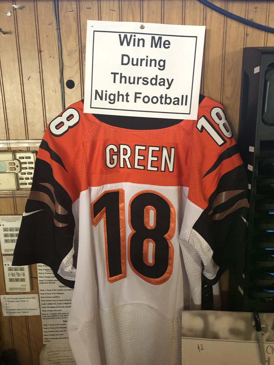 ThePembyPub's tweet photo. Itโs a @NFL Football Thursday @ThePembyPub Join us for the @Ravens vs @Bengals t 5:15. Enter to win this @ajgreen_18 Jersey plus enjoy 60 cent Wings and $4.75 (tax in) Sleeves of @granvillebeer Lager and Pale Ale all day! #PembyForSports #PembyForNFL https://t.co/O2ArL2NmPi